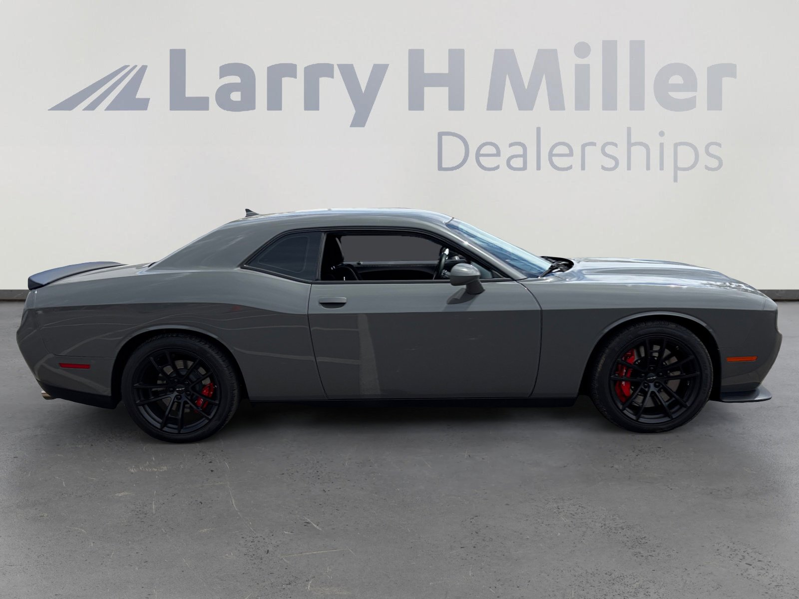 Used 2023 Dodge Challenger SRT Hellcat w/ Driver Convenience Group image 6