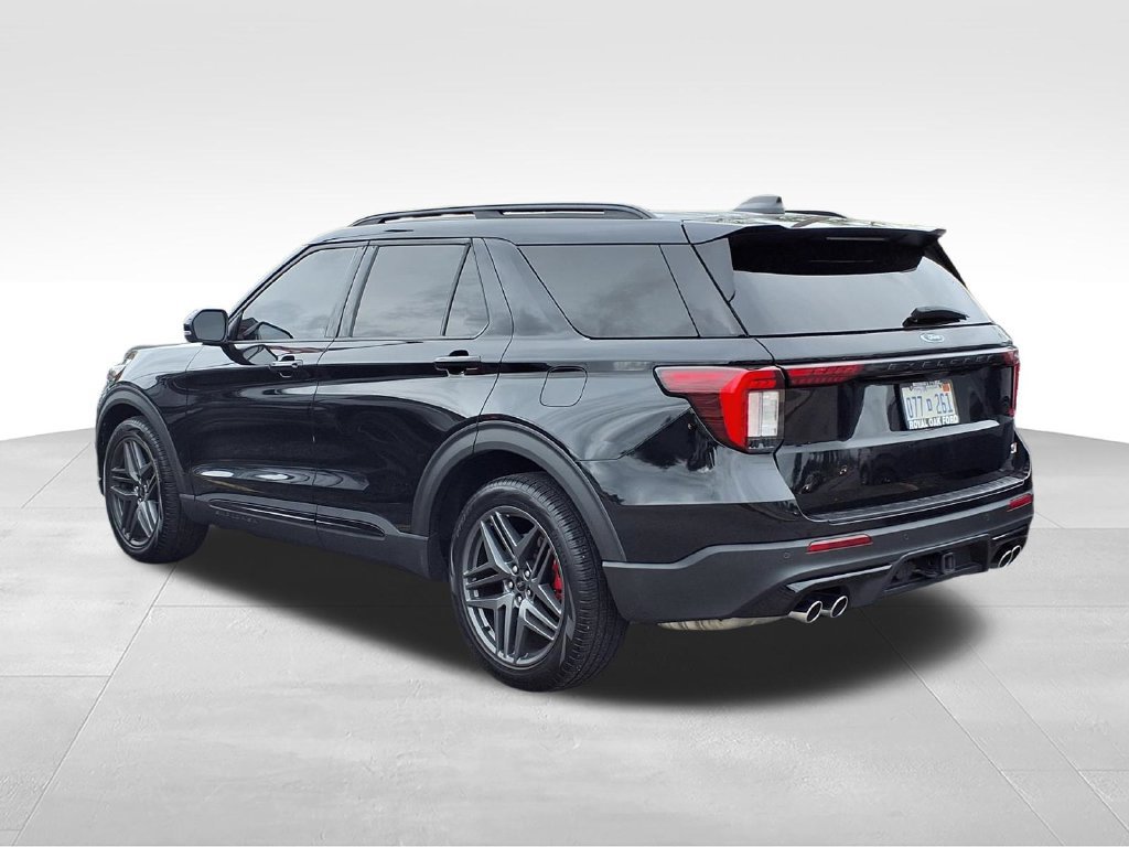 Certified 2025 Ford Explorer ST AWD/4WD image 6