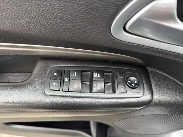 Used 2020 Dodge Durango SXT AWD/4WD image 16