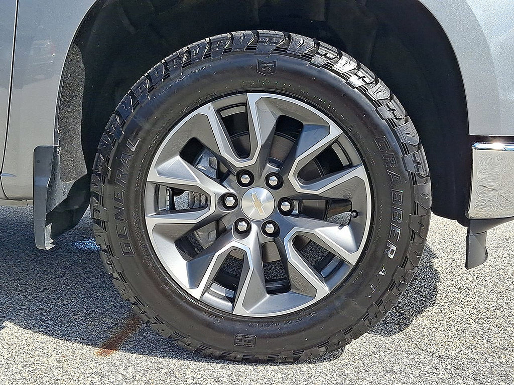 Used 2023 Chevrolet Silverado 1500 LT AWD/4WD image 27