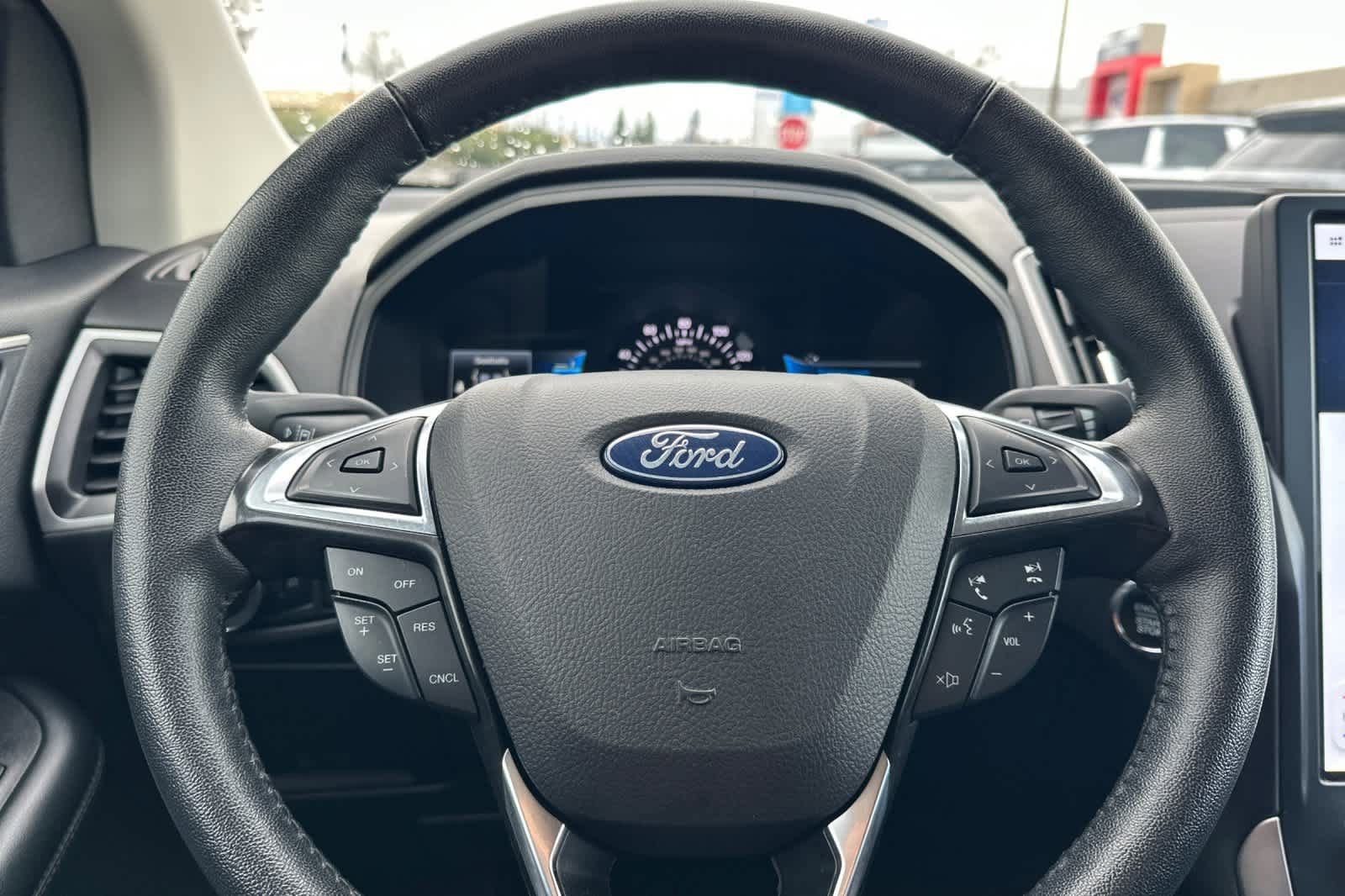 Certified 2024 Ford Edge SEL image 24