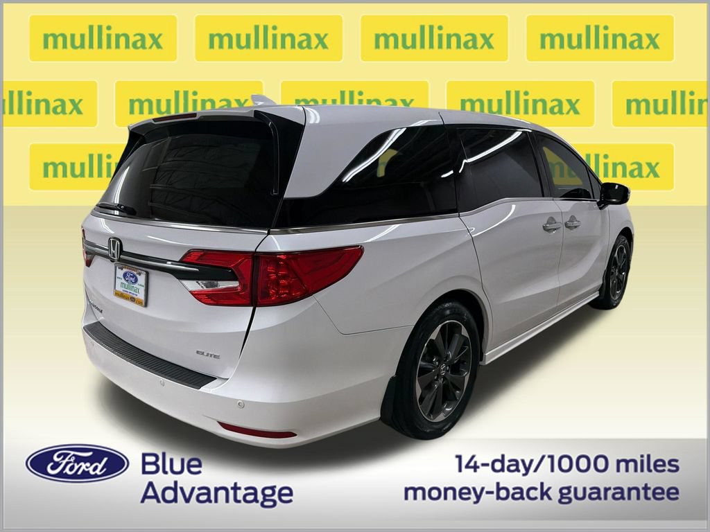 Used 2024 Honda Odyssey Elite image 3