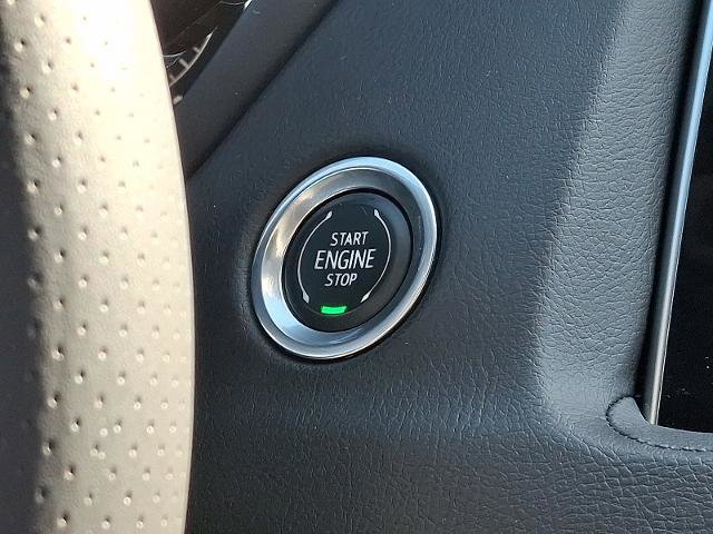 Used 2021 Cadillac XT4 Sport w/ Driver Awareness Package image 22