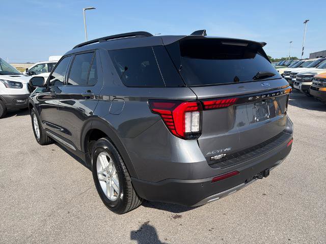 Certified 2025 Ford Explorer Active w/ Active Comfort Package RWD image 7
