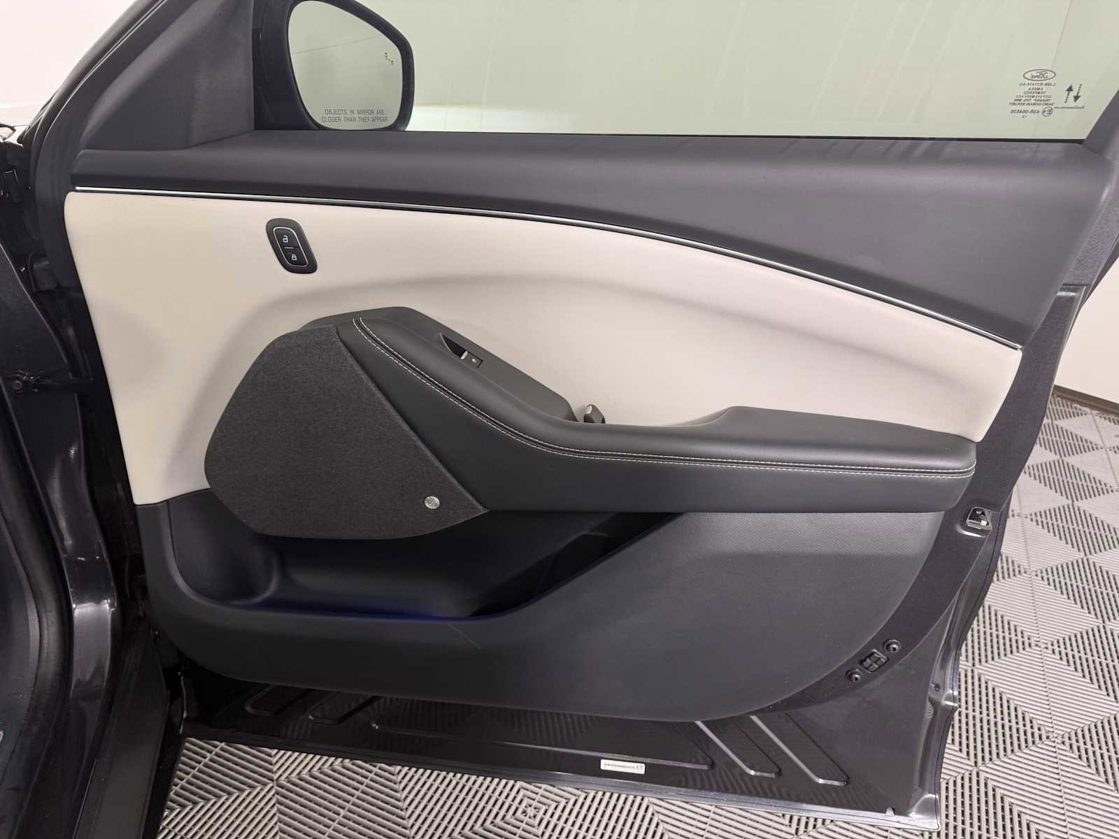 Certified 2022 Ford Mustang Mach-E Premium image 17