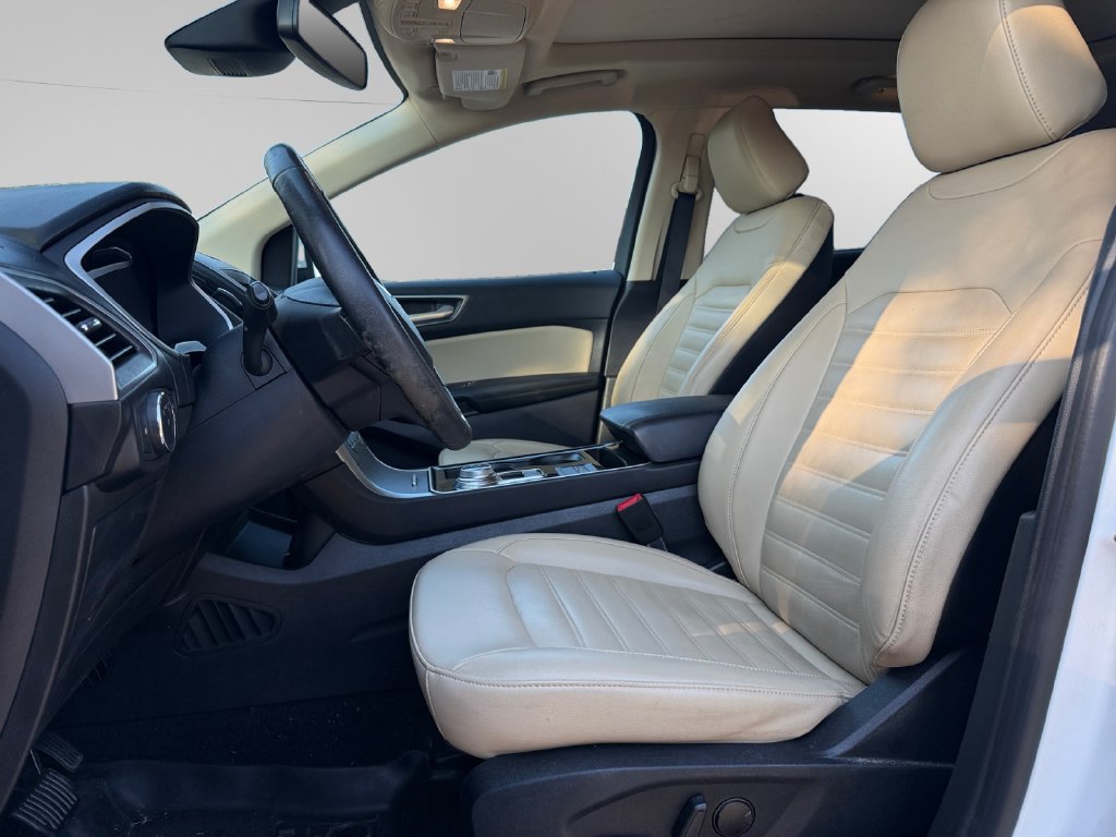 Certified 2020 Ford Edge SEL w/ Convenience Package FWD image 9
