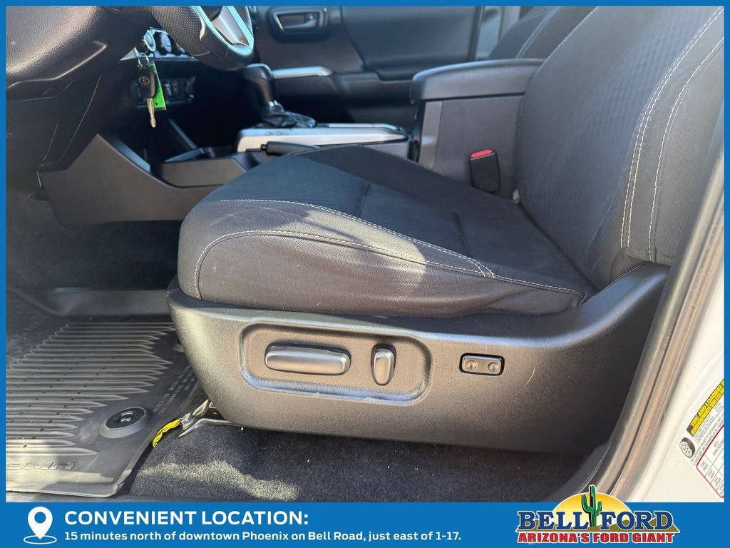 Used 2021 Toyota Tacoma SR5 w/ Trail Edition image 21