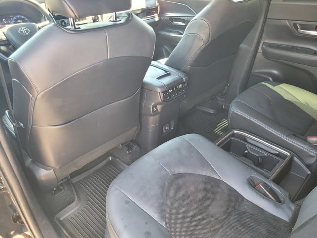 Used 2024 Toyota Grand Highlander AWD Hybrid image 12