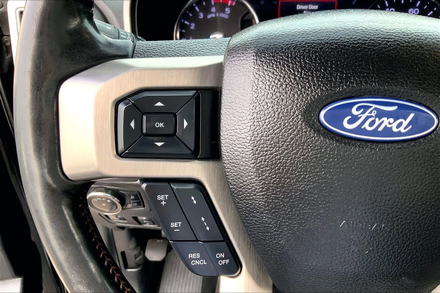 Certified 2020 Ford F450 Platinum w/ FX4 Off-Road Package AWD/4WD image 21