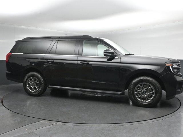 Certified 2026 Ford Expedition Max Active AWD/4WD image 5