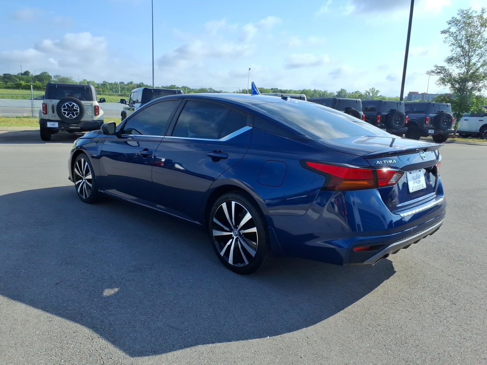 Used 2020 Nissan Altima 2.5 SR FWD image 5