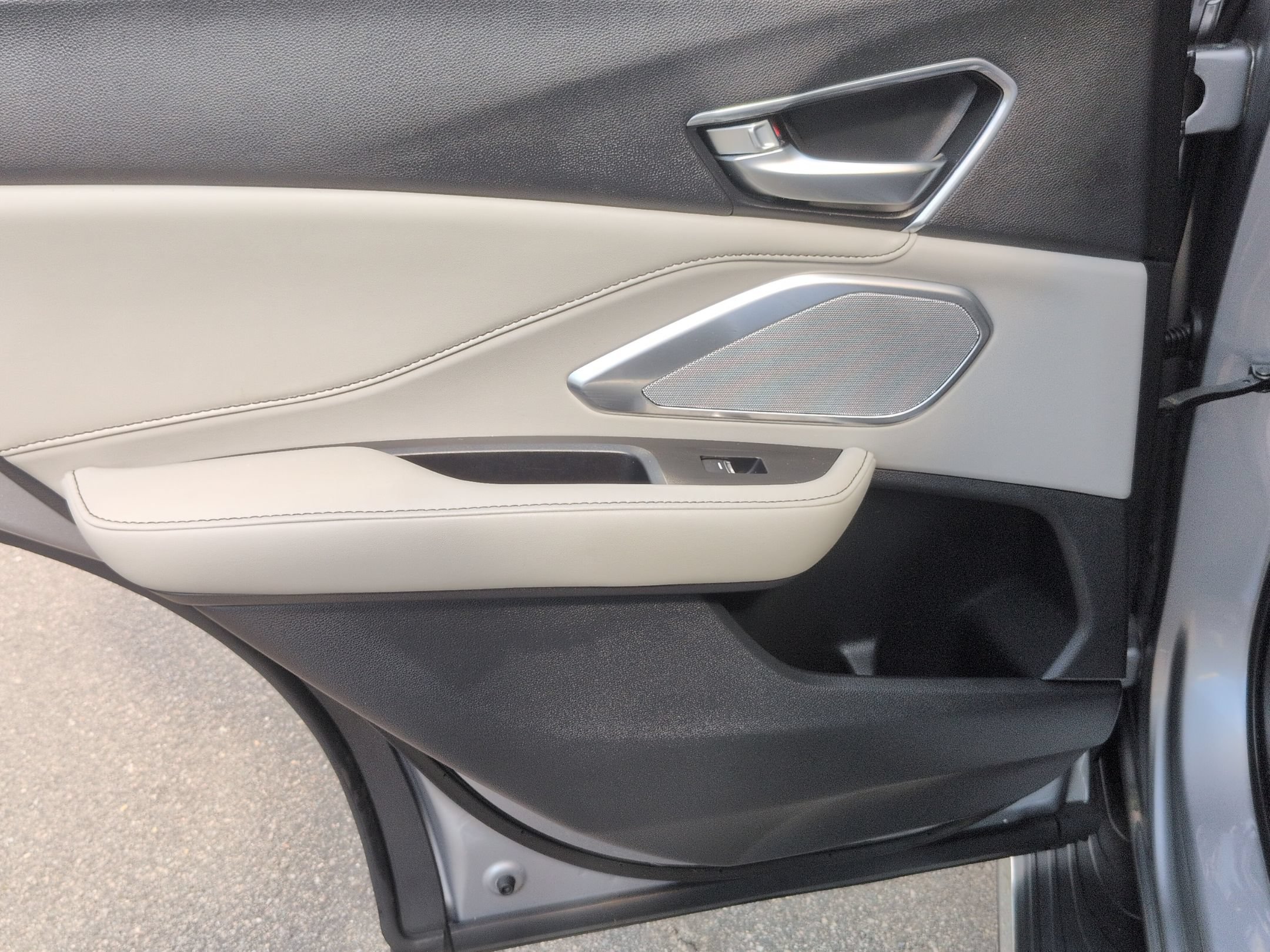 Used 2022 Acura RDX AWD w/ Technology Package image 30