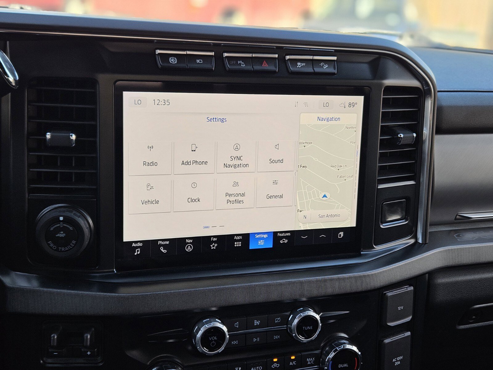 Certified 2024 Ford F250 Platinum w/ FX4 Off-Road Package image 22