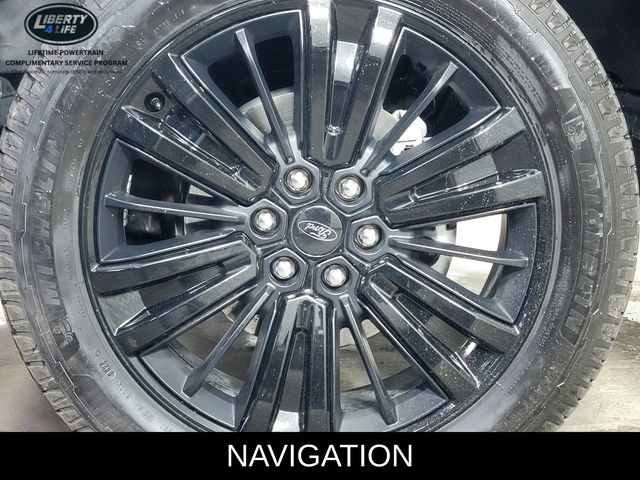 Certified 2025 Ford F150 Platinum w/ Equipment Group 702A High AWD/4WD image 10
