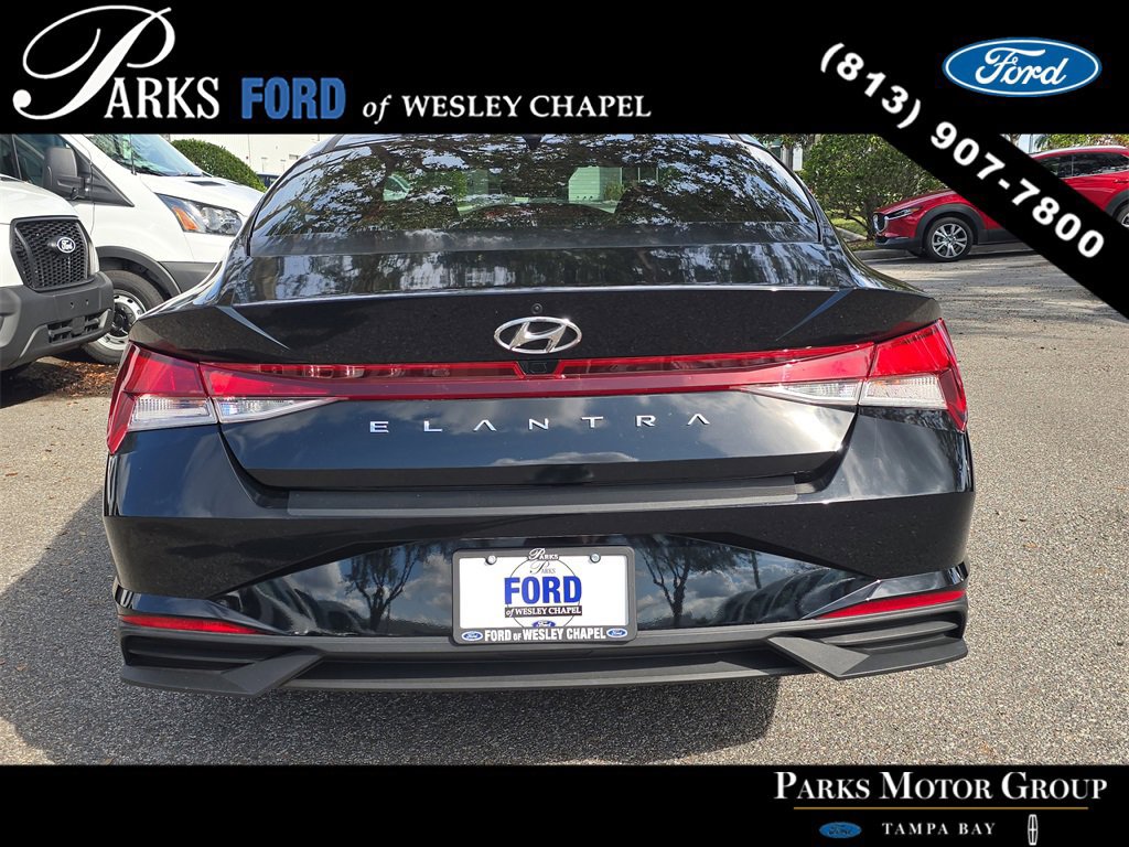 Used 2023 Hyundai Elantra SEL image 4