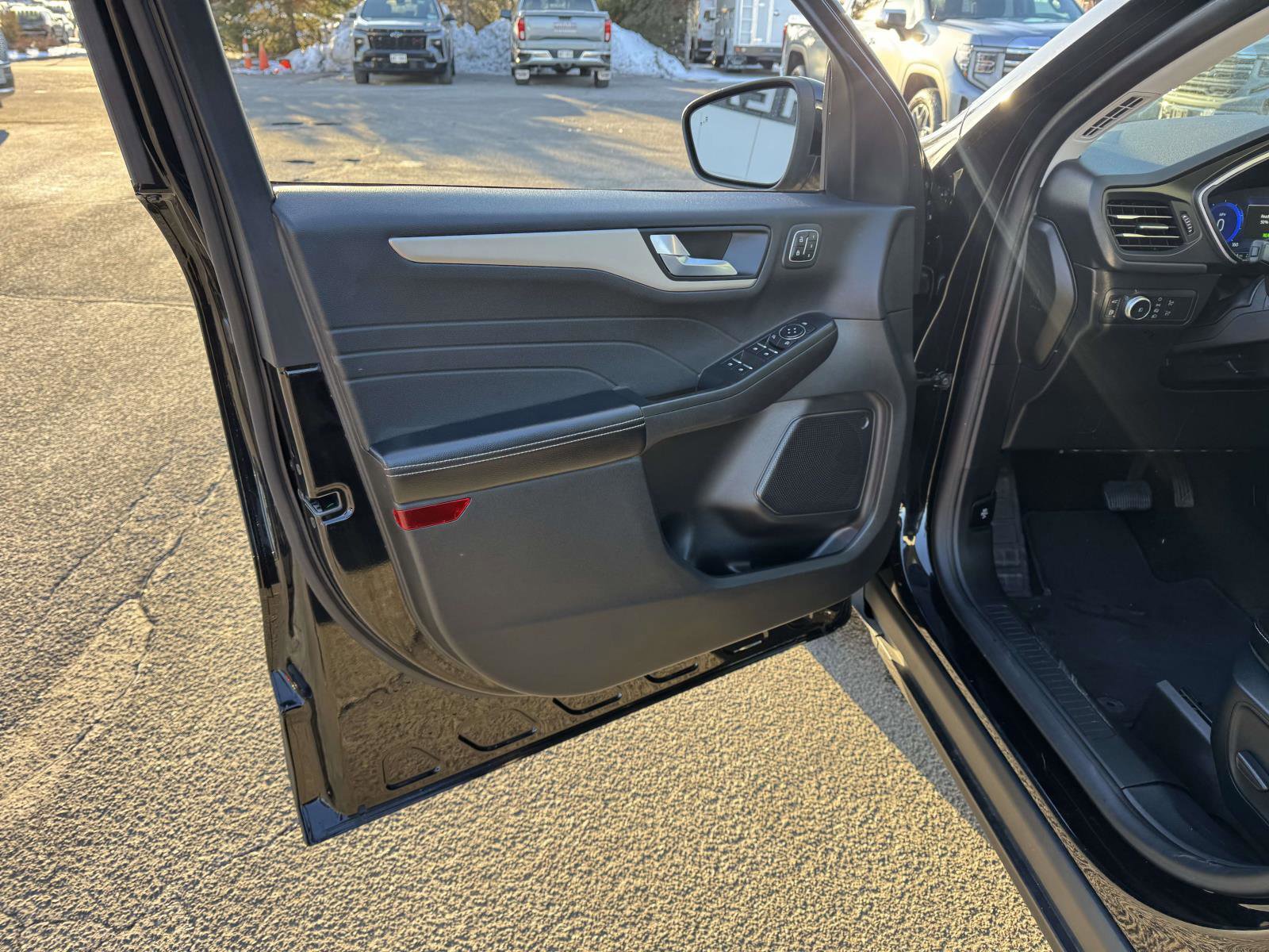 Certified 2022 Ford Escape SEL w/ Technology Package image 16