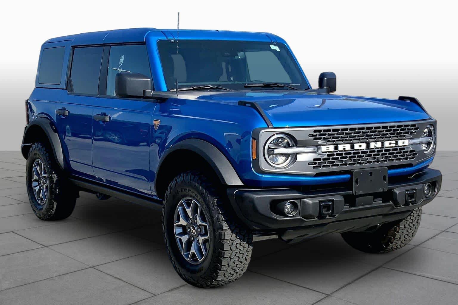 Certified 2025 Ford Bronco Badlands AWD/4WD image 3