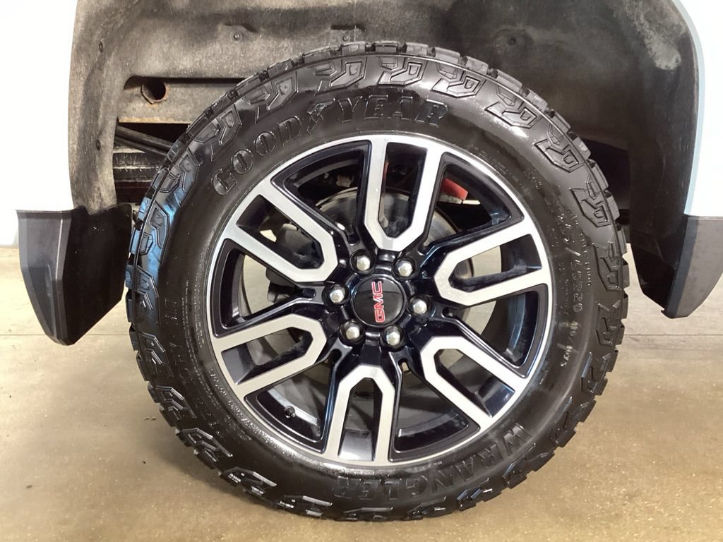 Used 2025 GMC Sierra 1500 AT4 w/ AT4 Preferred Package AWD/4WD image 42