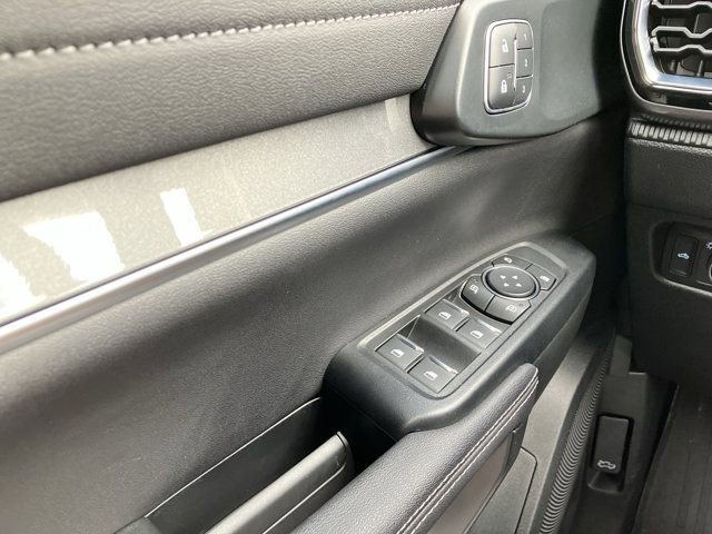 Certified 2024 Ford Ranger Lariat w/ Trailer Tow Package image 20