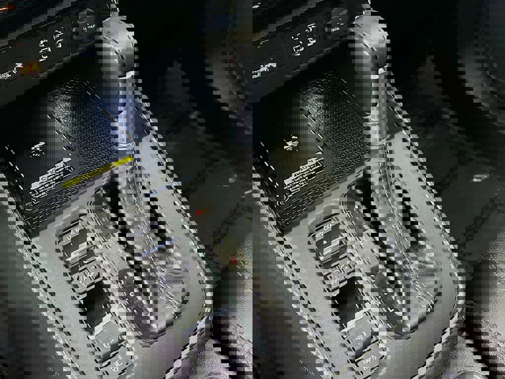 Used 2025 Honda CR-V EX-L image 22