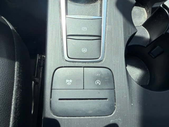 Certified 2022 Ford Escape SEL AWD/4WD image 37