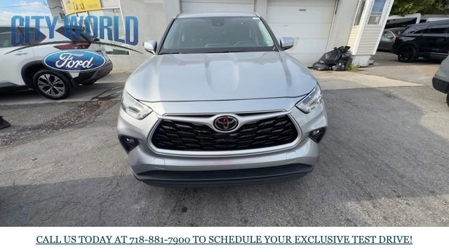 Used 2024 Toyota Highlander LE image 8