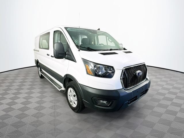 Certified 2025 Ford Transit 250 Low Roof w/ Exterior Upgrade Package RWD image 4