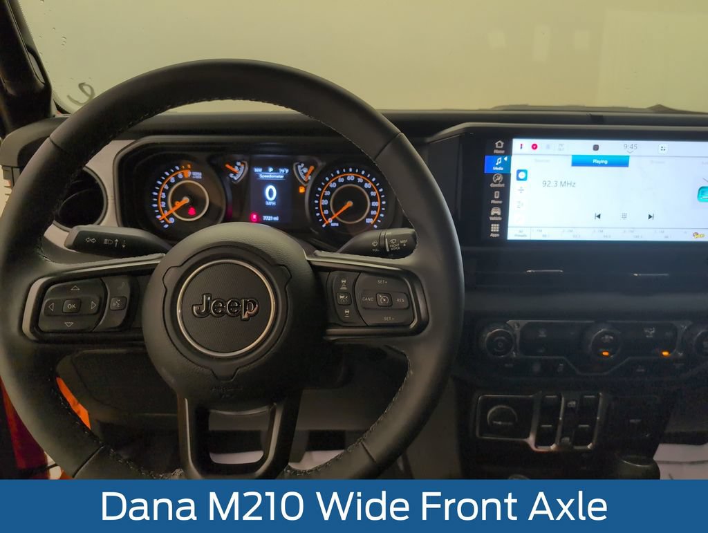 Used 2025 Jeep Gladiator Sport AWD/4WD image 21