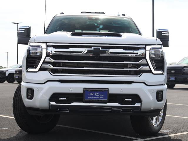 Used 2024 Chevrolet Silverado 2500 High Country w/ Z71 Off-Road Package AWD/4WD image 4