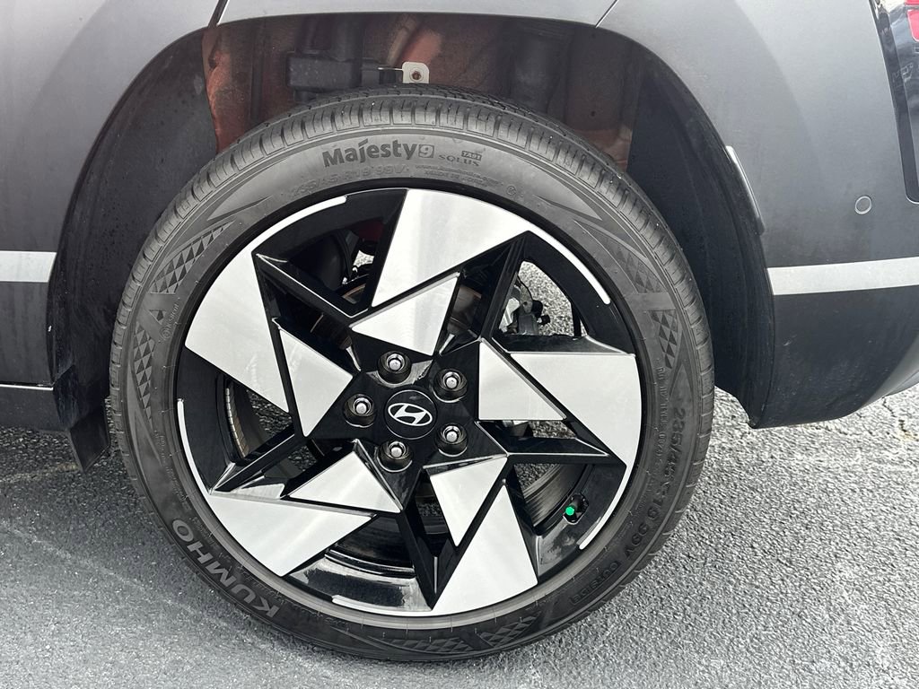 Used 2024 Hyundai Kona Limited FWD image 20