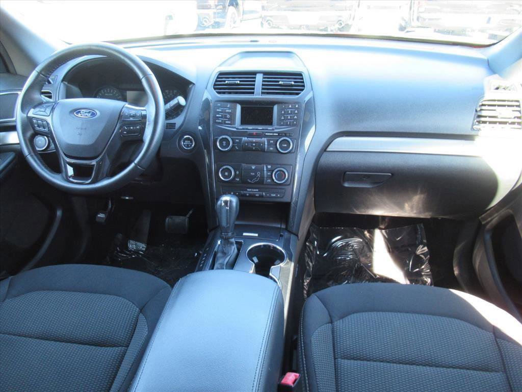 Certified 2019 Ford Explorer XLT image 11