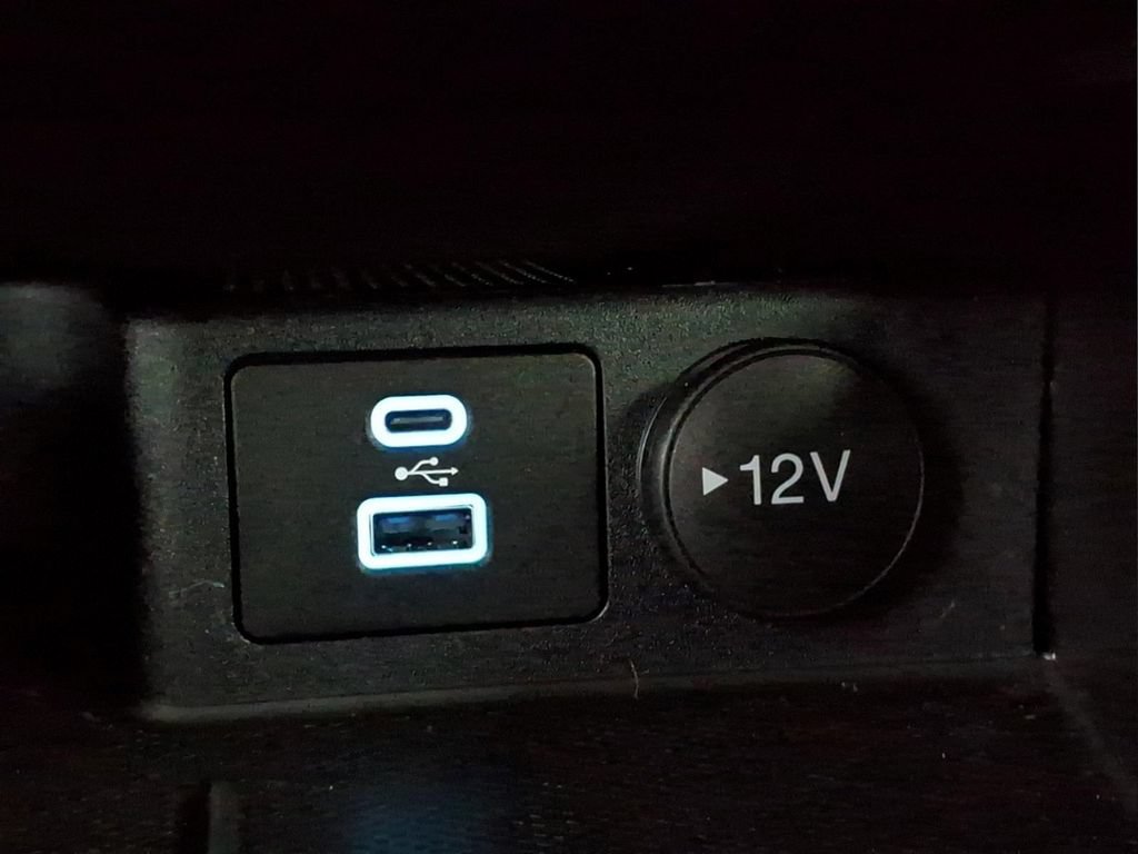 Certified 2023 Ford Escape Active AWD/4WD image 11