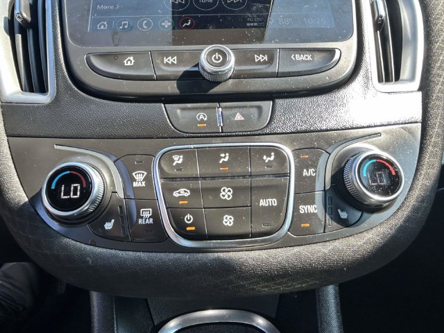 Used 2024 Chevrolet Malibu LT FWD image 13