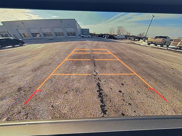 Used 2023 Buick Envision Essence image 4