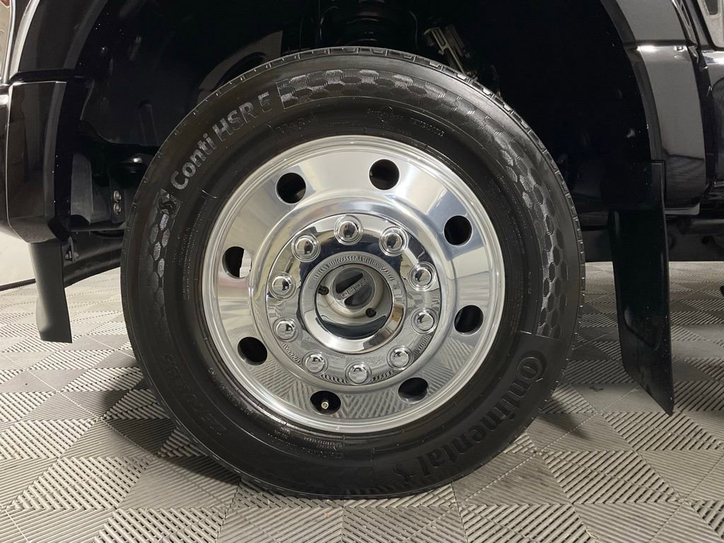 Certified 2024 Ford F450 Platinum w/ FX4 Off-Road Package AWD/4WD image 10