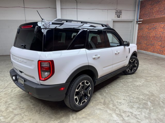 Certified 2022 Ford Bronco Sport Outer Banks w/ Tech Package image 3