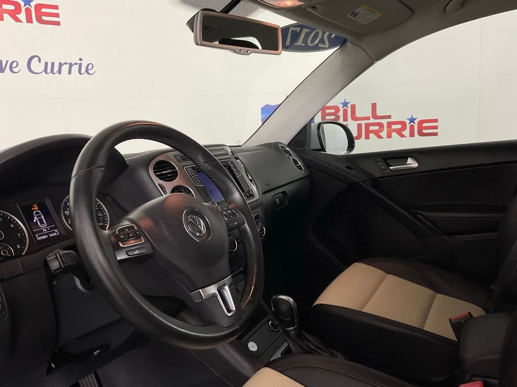 Used 2017 Volkswagen Tiguan S image 13