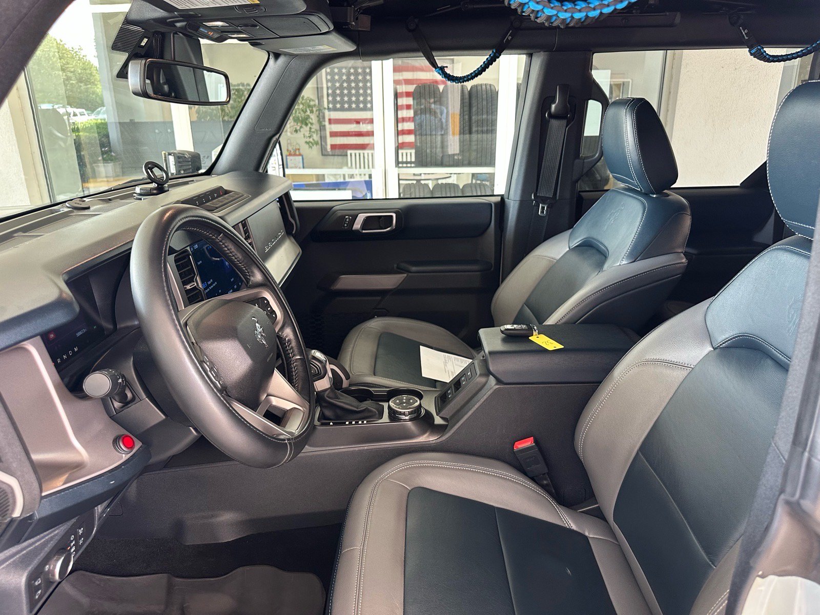 Certified 2022 Ford Bronco Outer Banks w/ Sasquatch Package AWD/4WD image 15