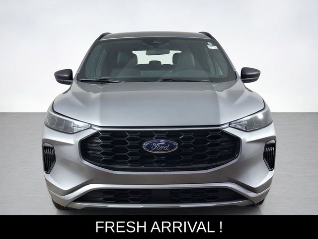 Certified 2023 Ford Escape ST-Line w/ Tech Pack #1 AWD/4WD image 8
