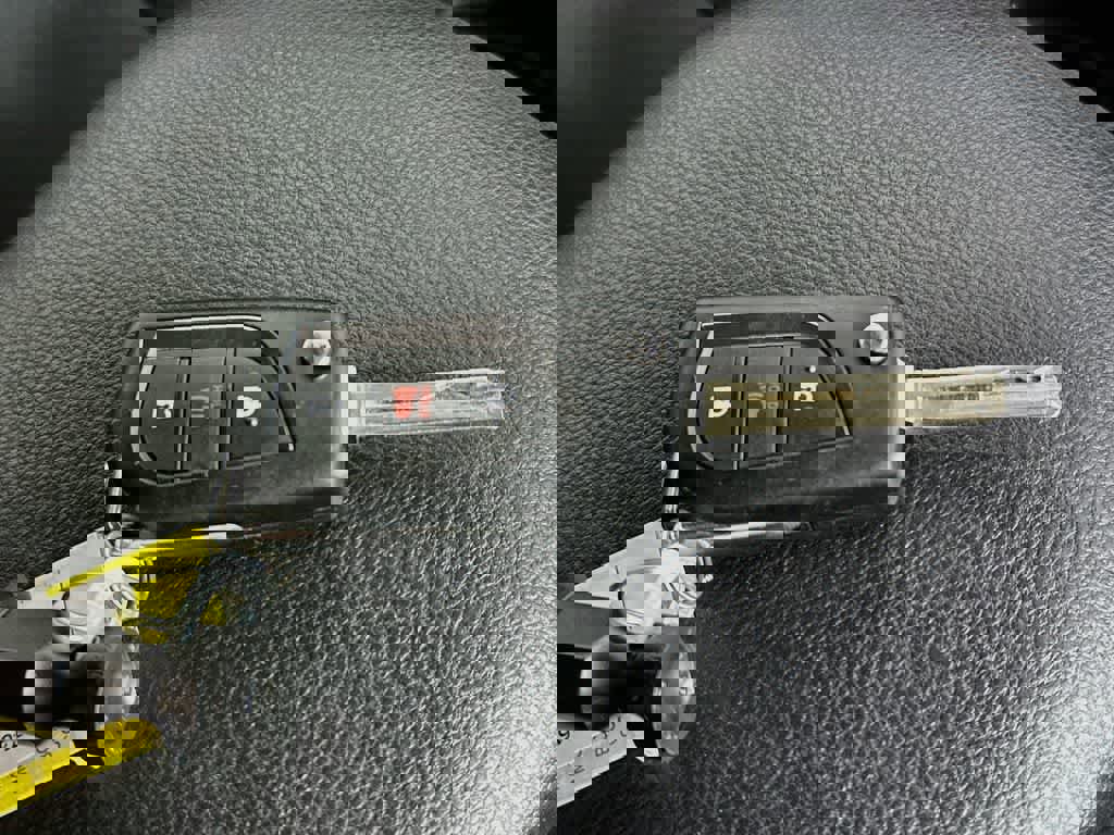 Used 2025 Toyota RAV4 LE FWD image 25