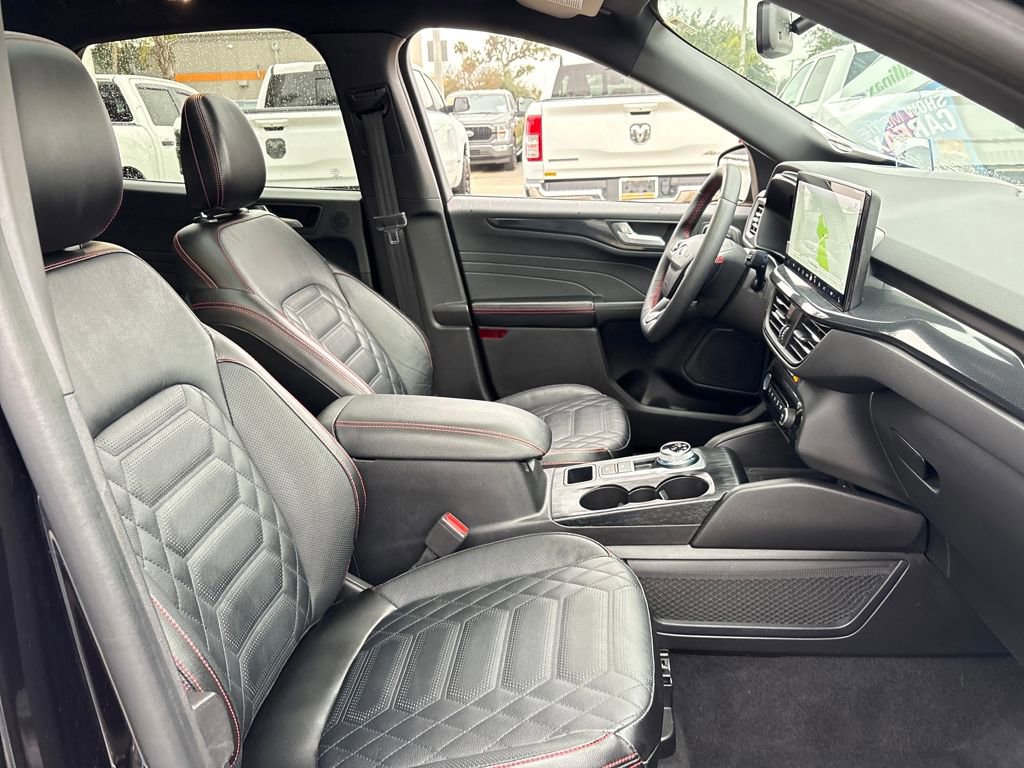 Certified 2023 Ford Escape ST-Line Elite w/ Premium Technology Package image 29