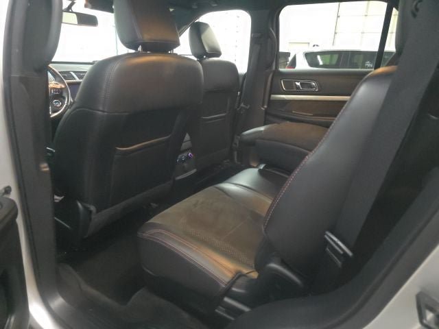 Certified 2018 Ford Explorer XLT w/ Equipment Group 202A FWD image 14