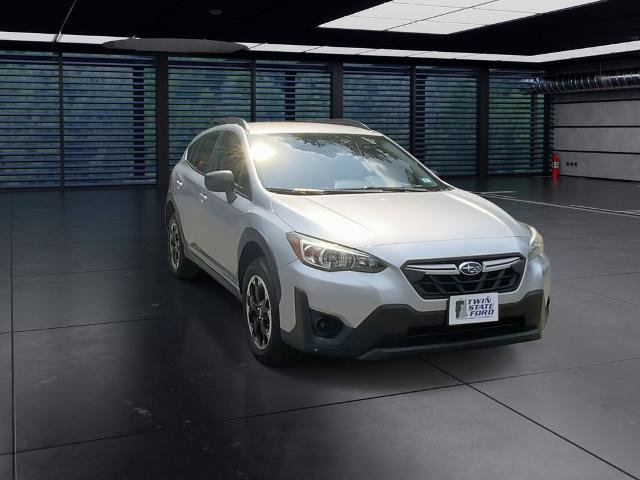 Used 2022 Subaru Crosstrek 2.0i AWD/4WD image 2