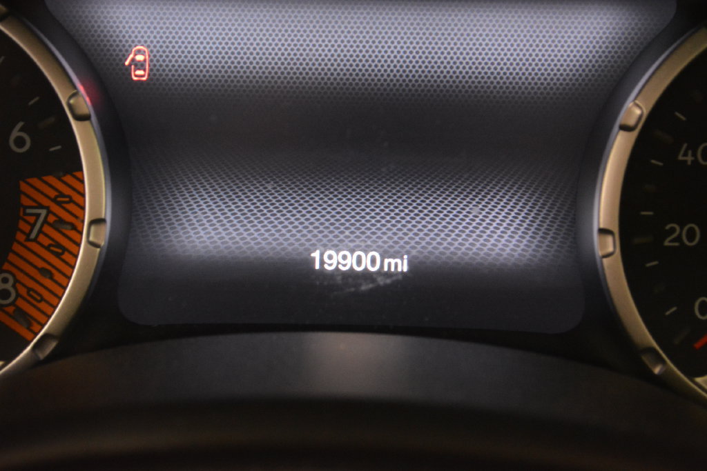 Used 2023 Jeep Renegade Limited w/ Sun/Sound Group AWD/4WD image 17