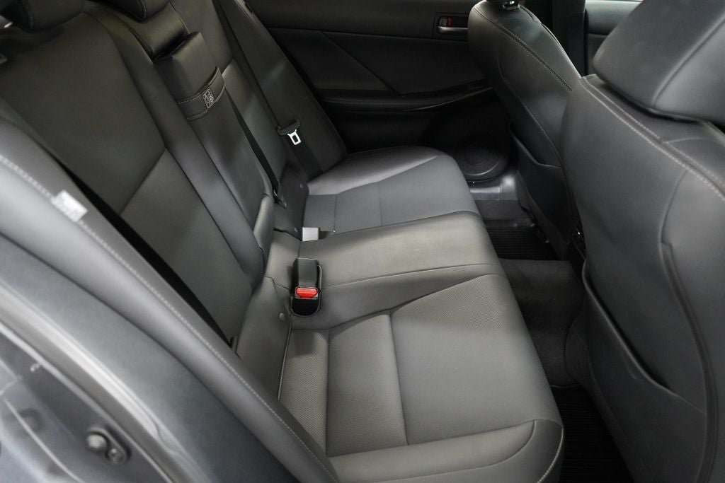 Used 2022 Lexus IS 300 AWD w/ Premium Package image 31