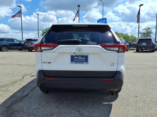 Used 2019 Toyota RAV4 LE w/ All Weather Liner Package AWD/4WD image 6