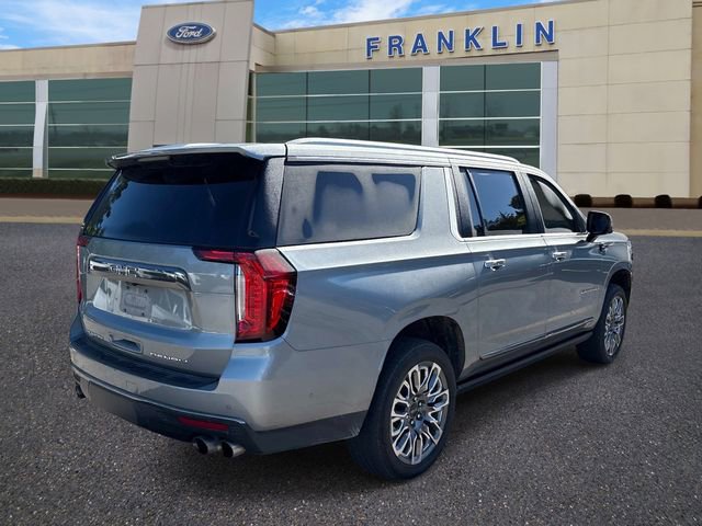 Used 2023 GMC Yukon XL Denali Ultimate w/ LPO, Floor Liner Package AWD/4WD image 7