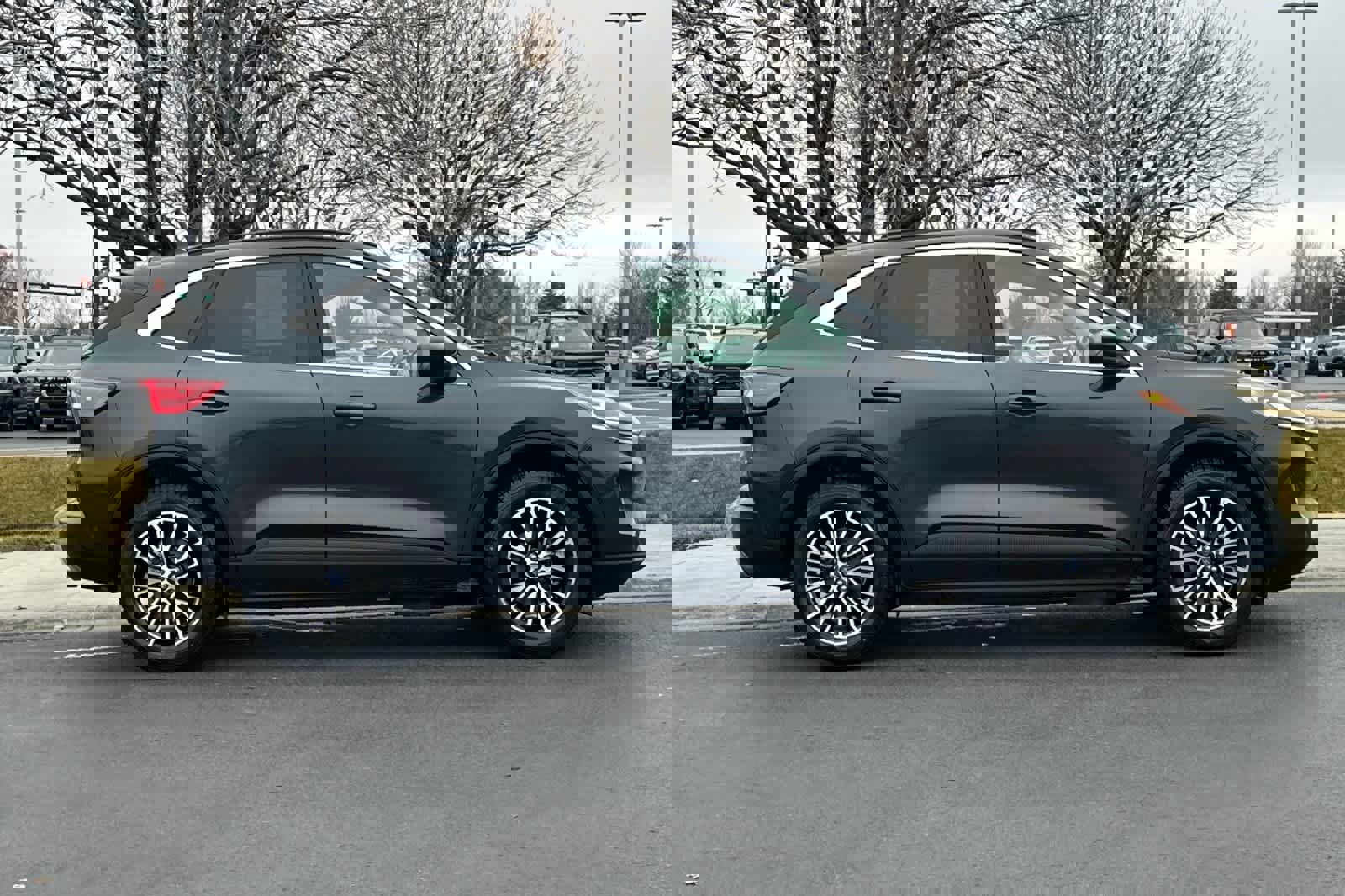 Certified 2022 Ford Escape Titanium w/ Titanium Premium Package image 6