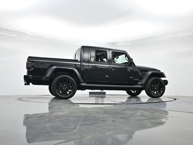 Used 2021 Jeep Gladiator Overland image 29