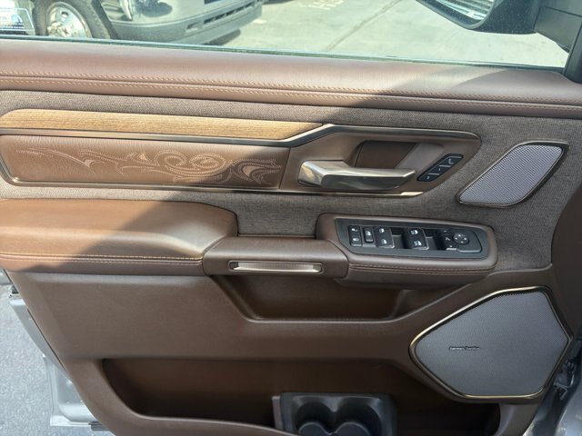 Used 2025 RAM 1500 Limited AWD/4WD image 13